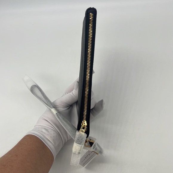 Coach Small Wristlet Light Gold/Black - Picture 6 of 13